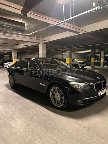BMW 750-2
