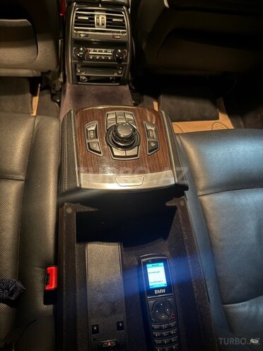 BMW 750-16