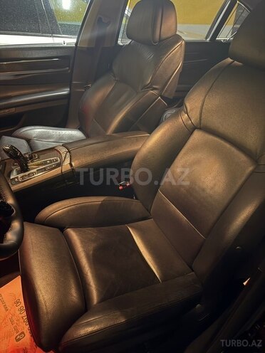 BMW 750-17