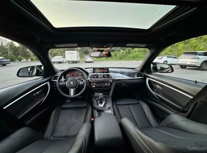 BMW 330-7