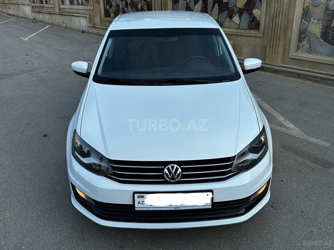 Volkswagen Polo-1