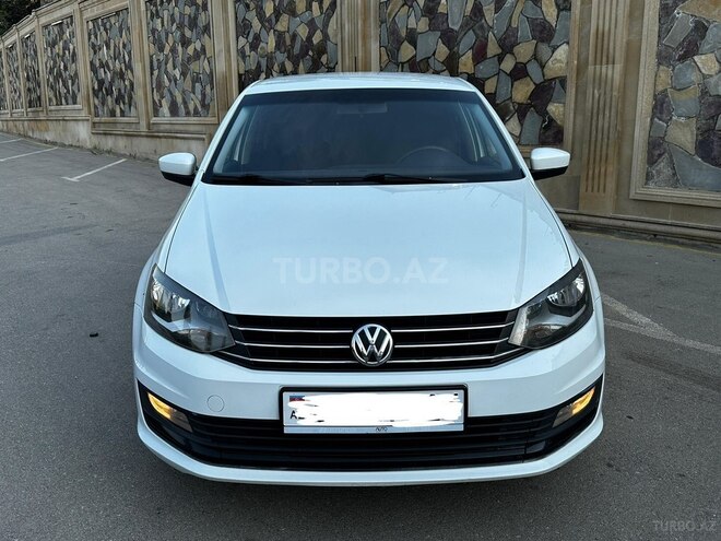Volkswagen Polo-2