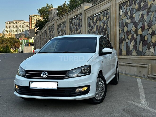 Volkswagen Polo-9