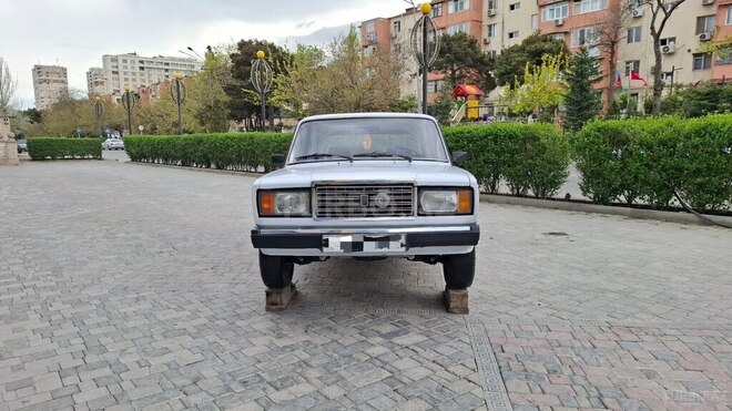 LADA (VAZ) 2107-1