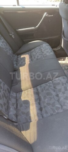 Mercedes C 200-8