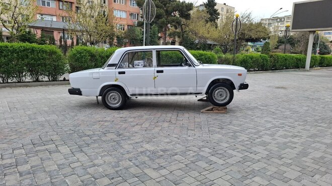 LADA (VAZ) 2107-4