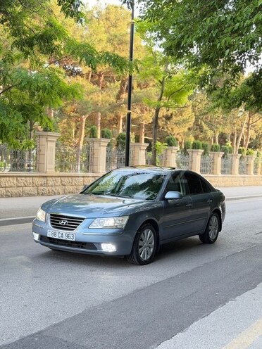Hyundai Sonata-11
