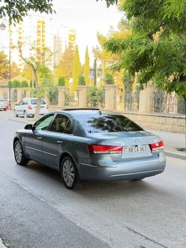 Hyundai Sonata-13