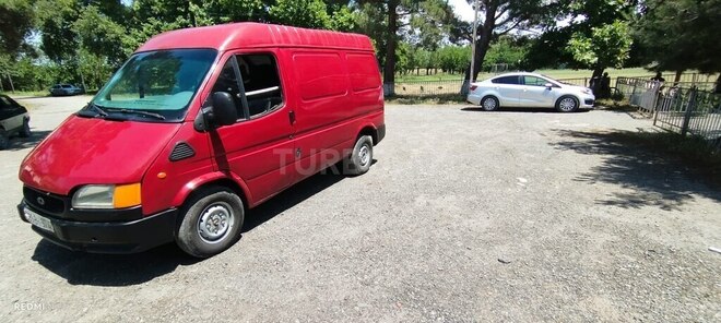 Ford Transit-3