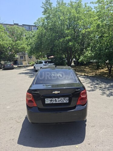 Chevrolet Aveo-4