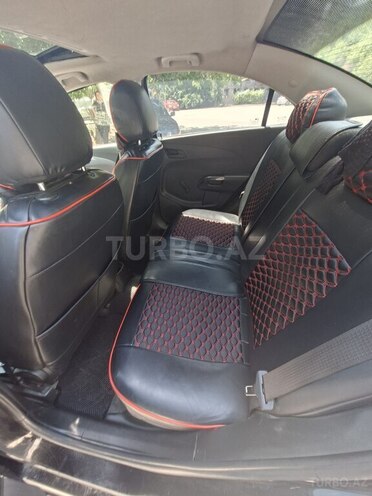 Chevrolet Aveo-13