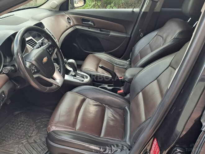 Chevrolet Cruze-14