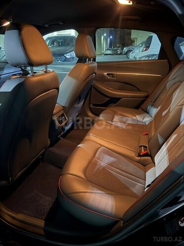 Hyundai Sonata-6