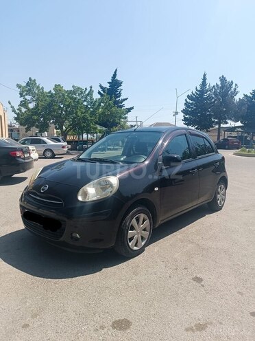 Nissan March-4