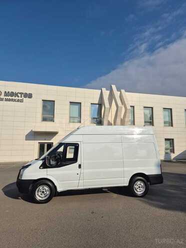 Ford Transit-2