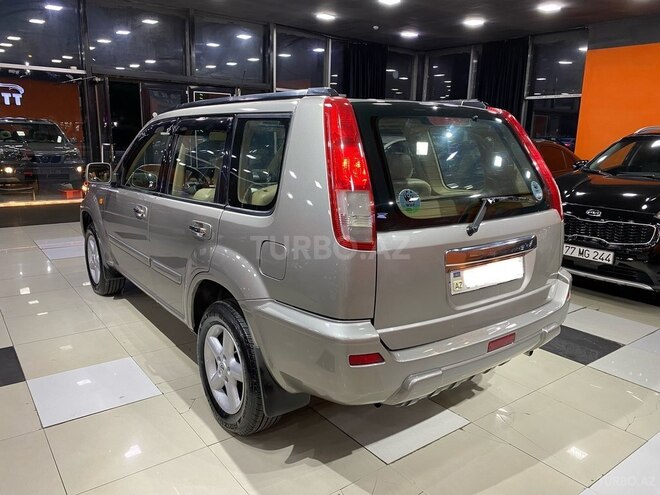 Nissan X-Trail-11