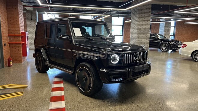 Mercedes G 500-1