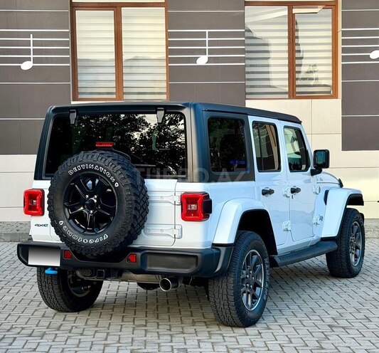 Jeep Wrangler-3