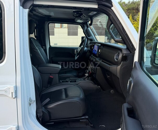 Jeep Wrangler-17