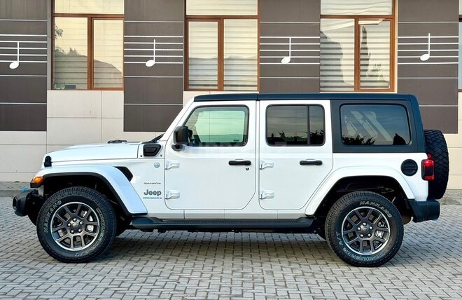 Jeep Wrangler-20
