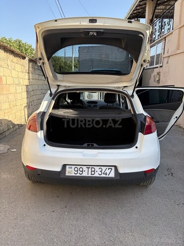 Renault Megane-11