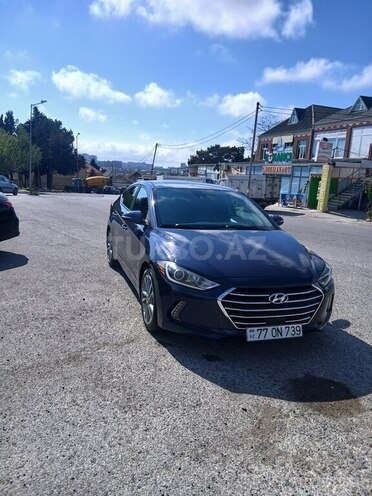 Hyundai Elantra-15