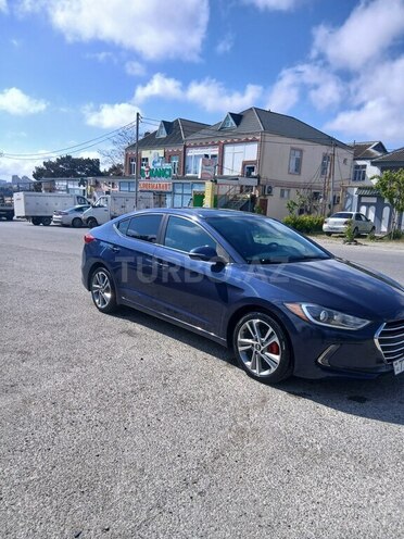 Hyundai Elantra-16