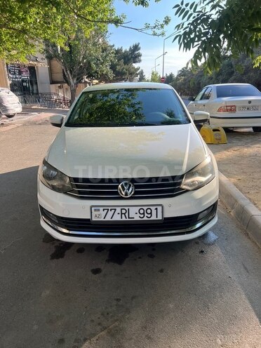 Volkswagen Polo-3