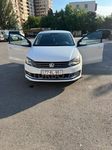 Volkswagen Polo-6