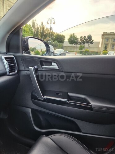 Kia Sportage-13