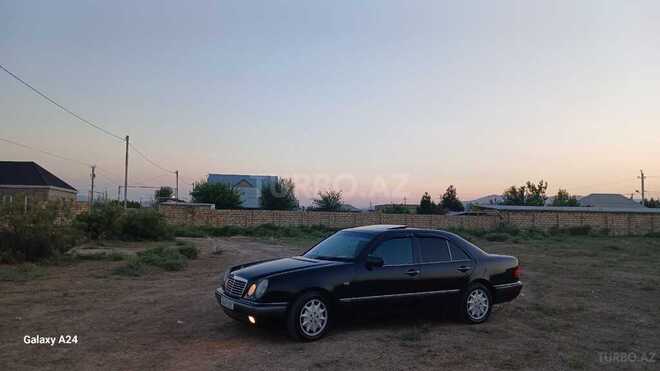 Mercedes E 280-6