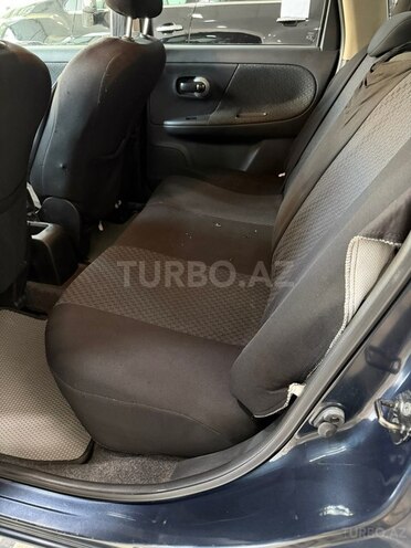 Nissan Note-8