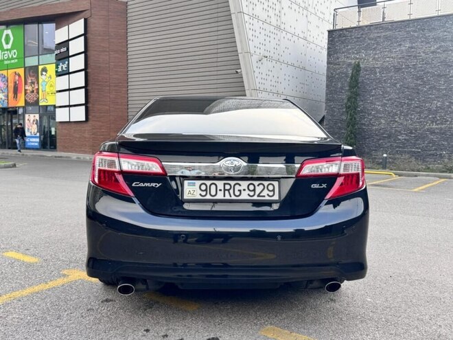 Toyota Camry-3