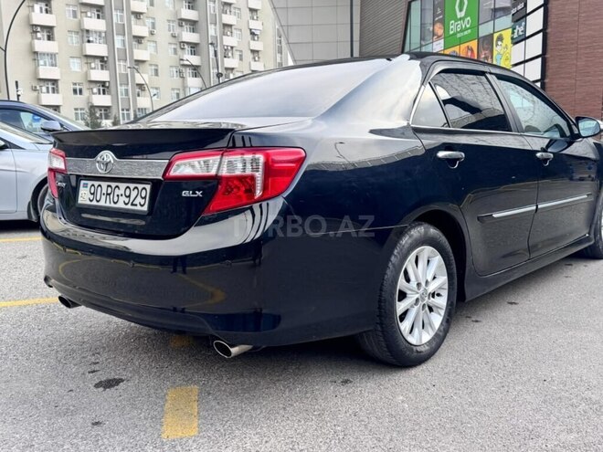 Toyota Camry-5
