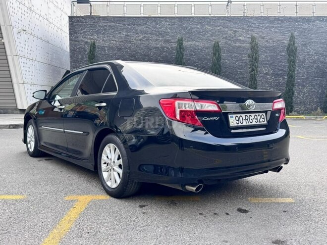 Toyota Camry-4