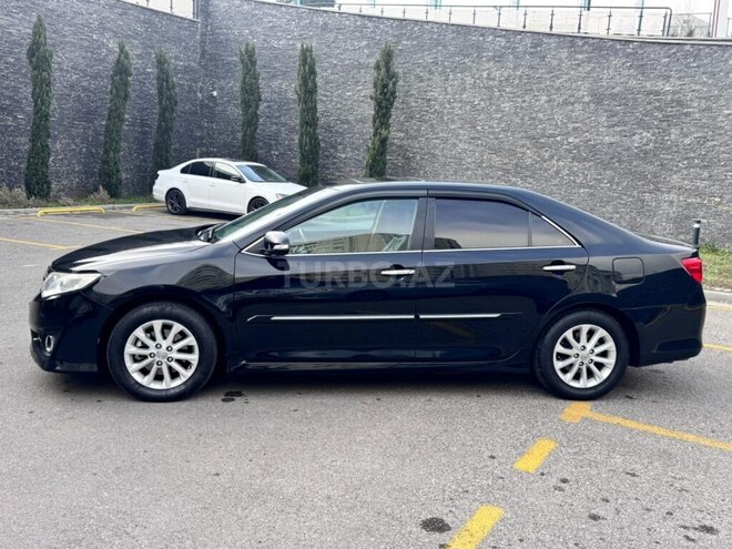 Toyota Camry-6