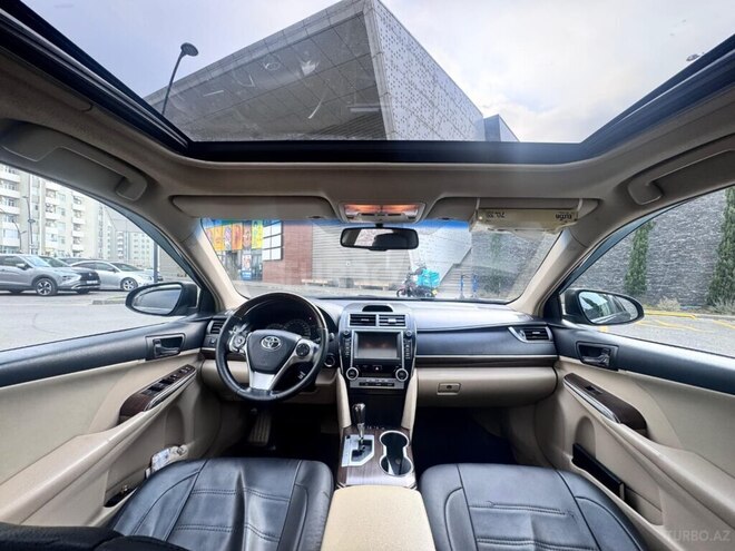 Toyota Camry-8
