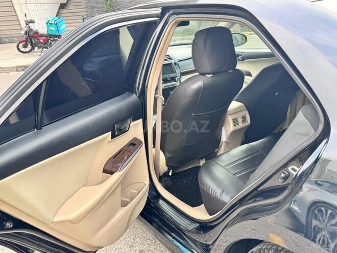 Toyota Camry-10