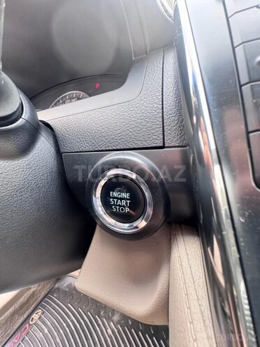 Toyota Camry-14