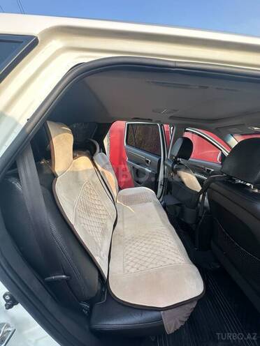 Hyundai Santa Fe-10