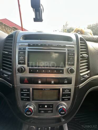 Hyundai Santa Fe-11