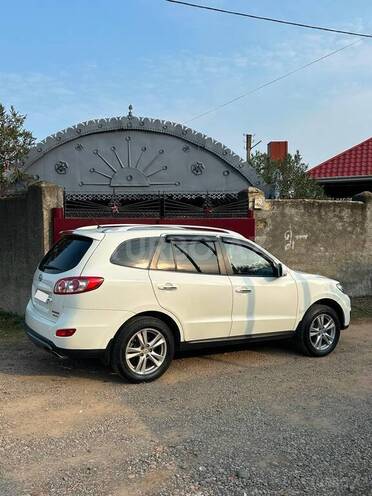 Hyundai Santa Fe-5