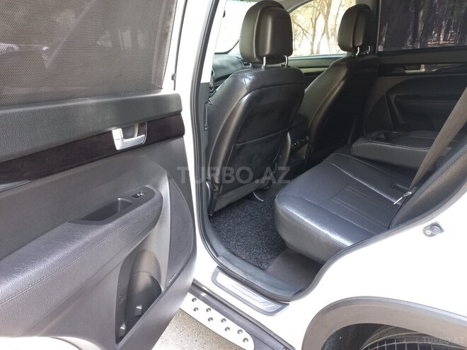 Kia Sorento-10