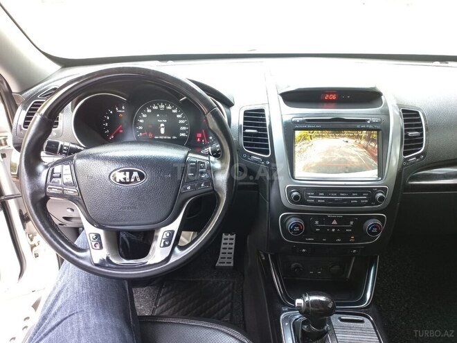 Kia Sorento-18