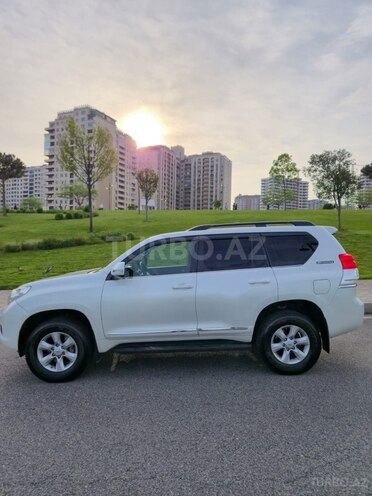 Toyota Land Cruiser Prado-6