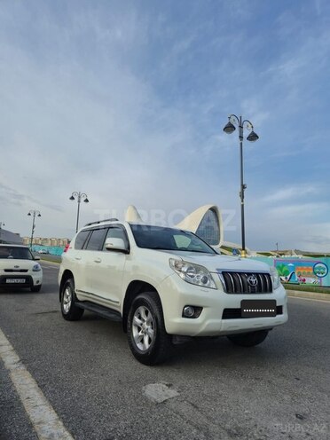 Toyota Land Cruiser Prado-2