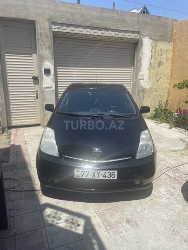 Toyota Prius-4