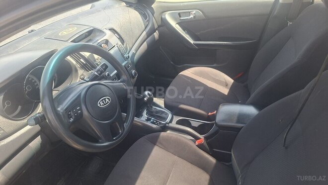 Kia Cerato-3