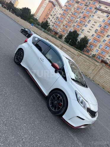 Nissan Note-7