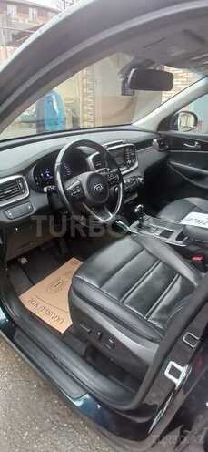 Kia Sorento-8